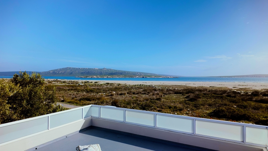 4 Bedroom Property for Sale in Middedorp Western Cape